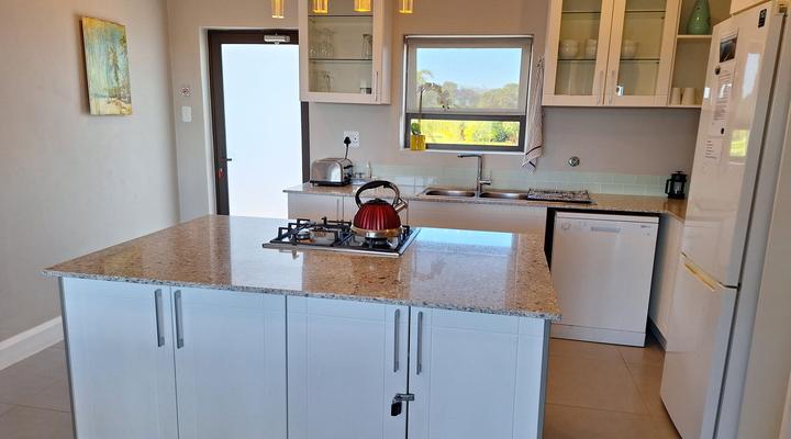 Mount Castleton: Luxurious 4-Star Graded Apartment