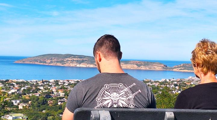 Mount Castleton: Luxurious 4-Star Graded Apartment