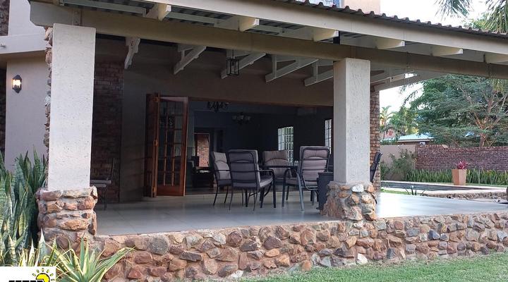 SnL Guesthouse at Visarend