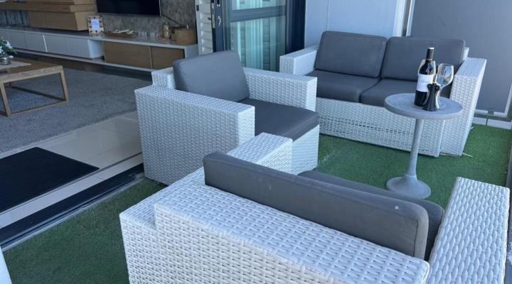 Blouberg Luxury Beachfront apartment