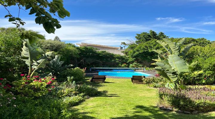 Sunset Beach Living Guesthouse