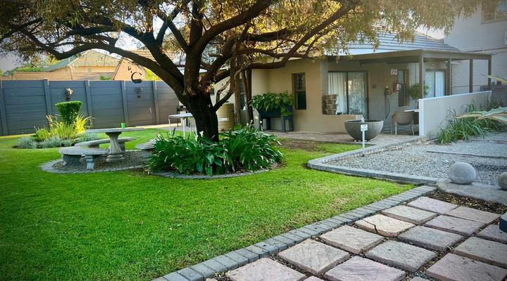 Modern Goldfields Apartment