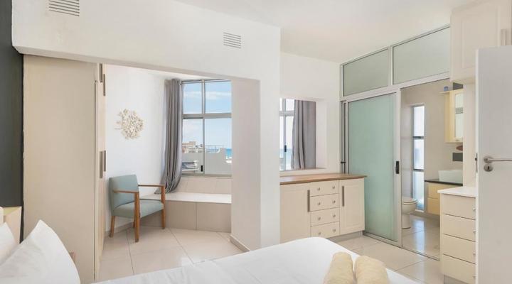 Petfriendly, Beachfront Escape