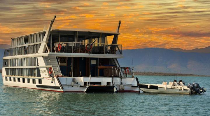 Shayamanzi Houseboats