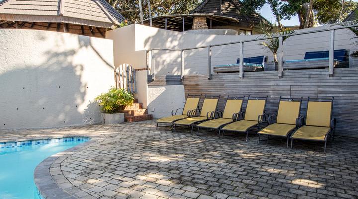 Banana Beach Club C15