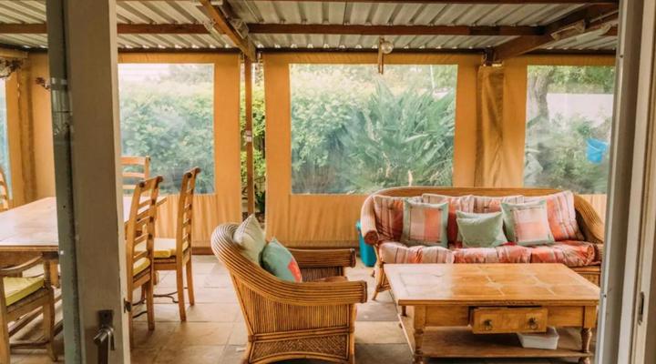 Airlie Road Family Retreat