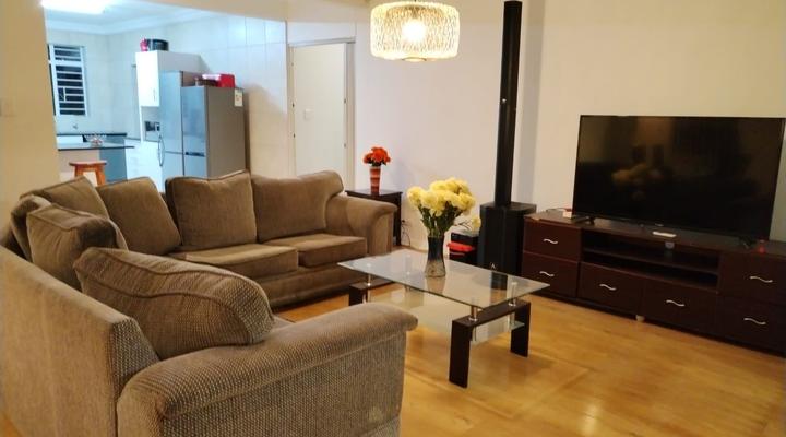 Paulshof Guesthouse - Kingsway Bed and Breakfast