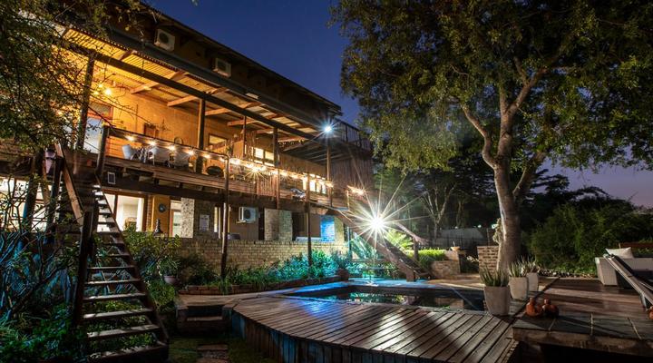 Hennie's Rest Guest House