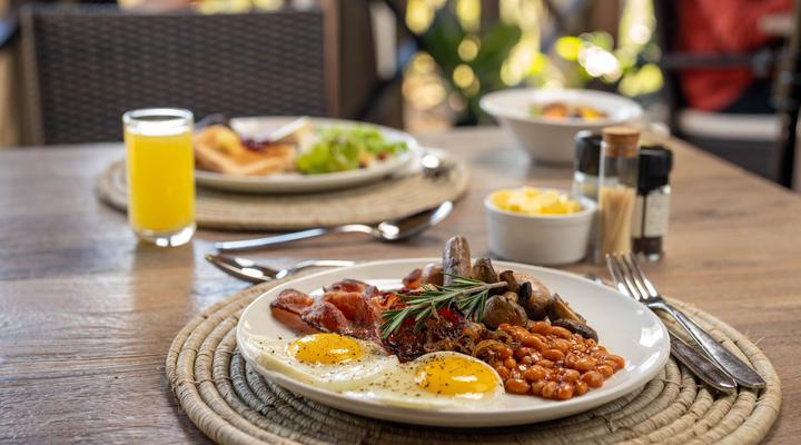 Mmakuba Private Game Lodge