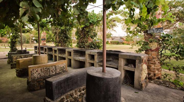 Amphitheatre Backpackers Lodge