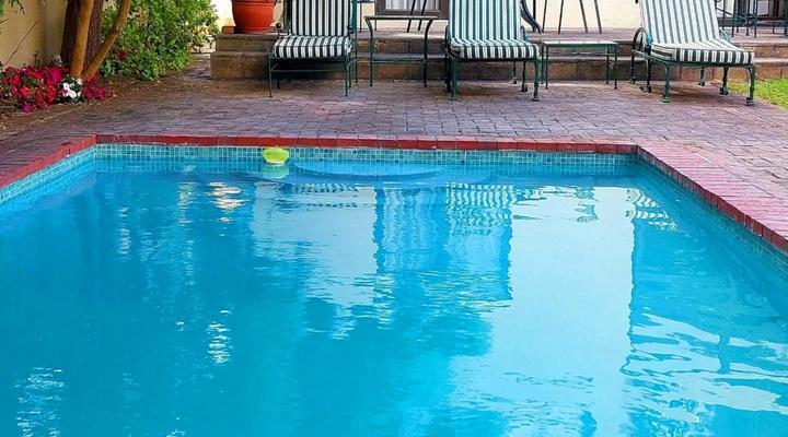 Riversong Guest House