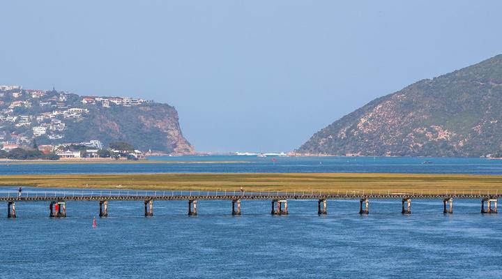 Phoenix Lodge and Waterside Accommodation