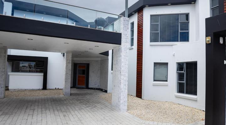 Yzerfontein Beach Villa