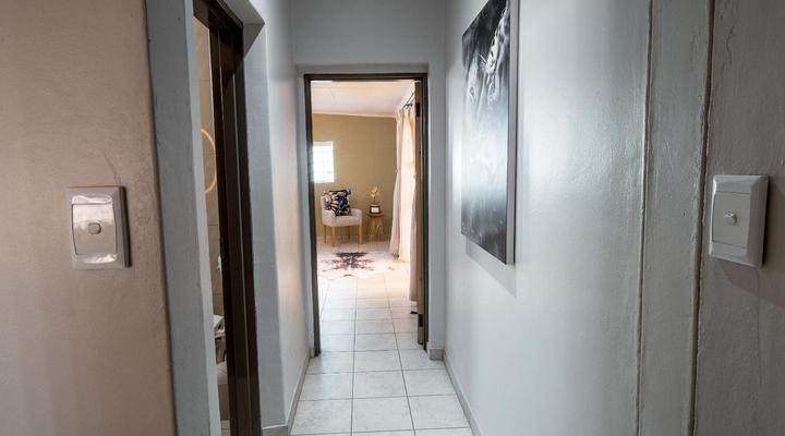 Meerkat Manor Self-catering and Accommodation