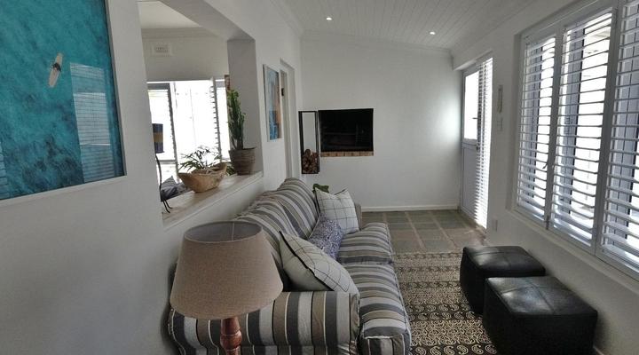 Sun Kiss Beach Cottage