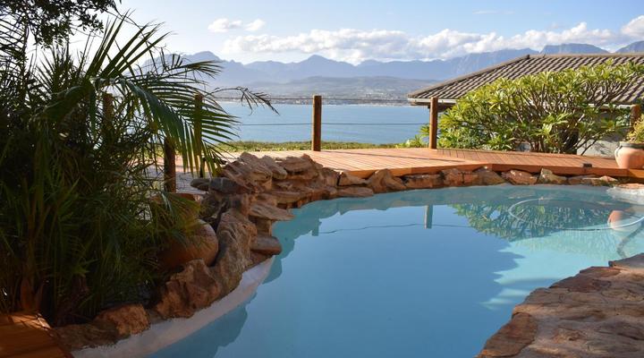 Artists Cottages Gordon's Bay