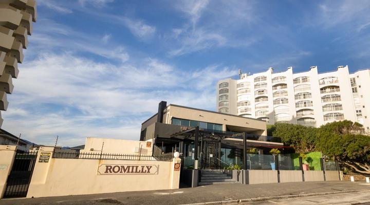 Romilly 32 Beachfront