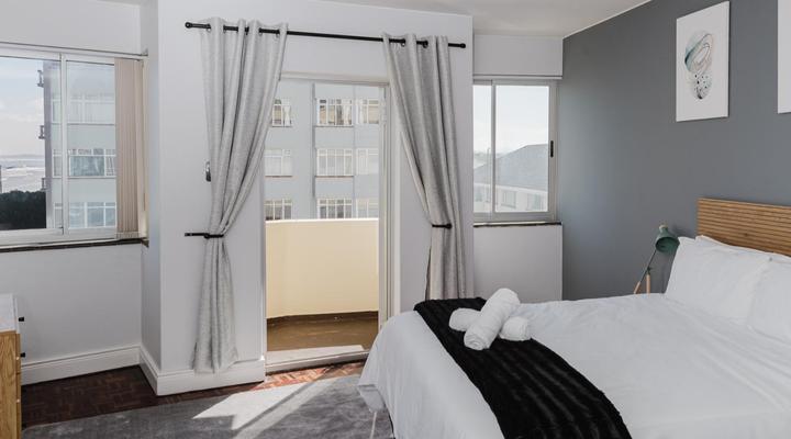 Romilly 32 Beachfront