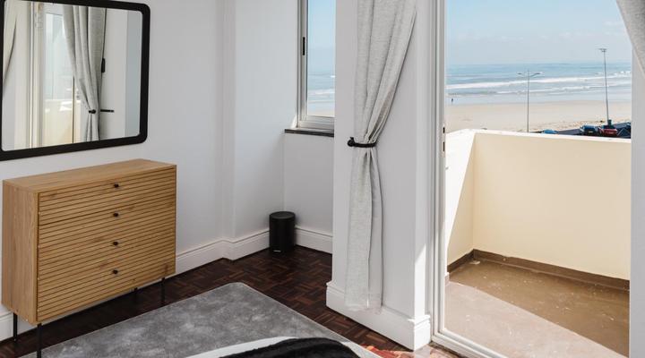 Romilly 32 Beachfront