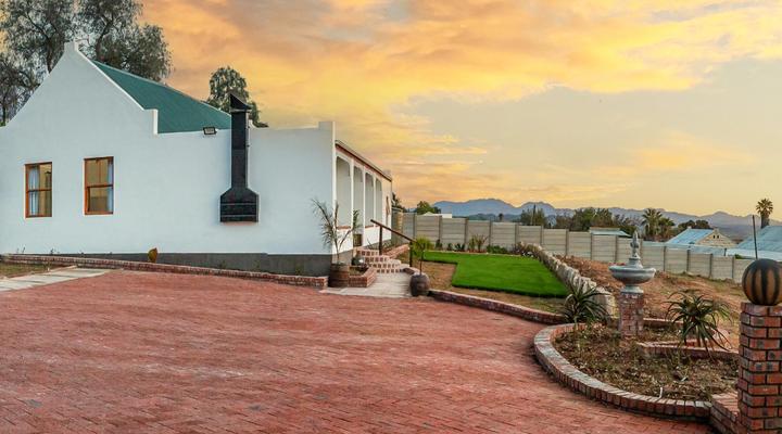 Ravenscliff White House