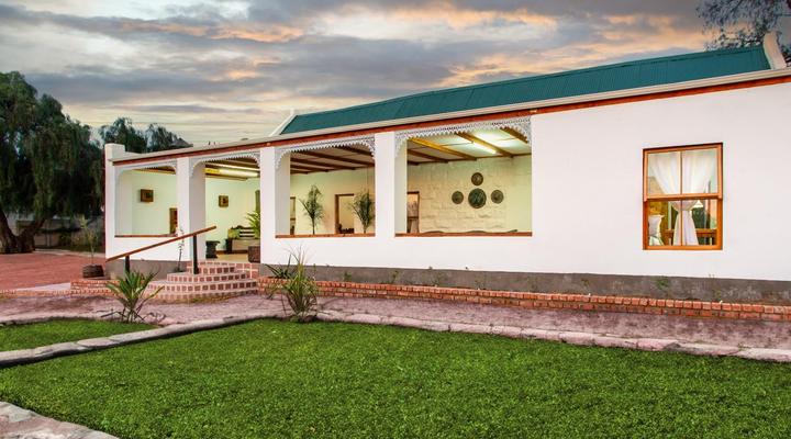 Ravenscliff White House