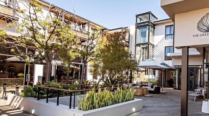 Luxury Gallery Apartment - Studio 106