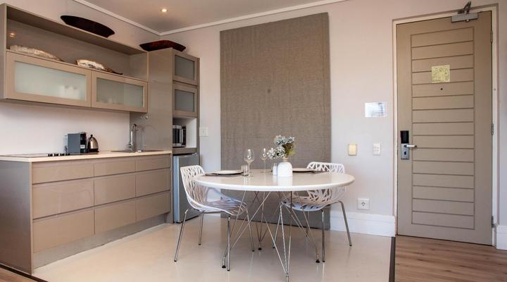 Luxury Gallery Apartment - Studio 106