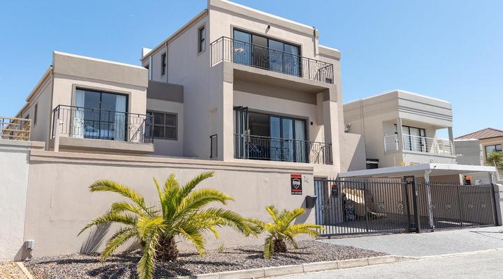 Villa Balmoral 14 by HostAgents