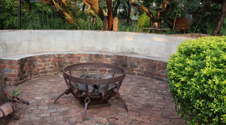 Monkey Thorn Cottage