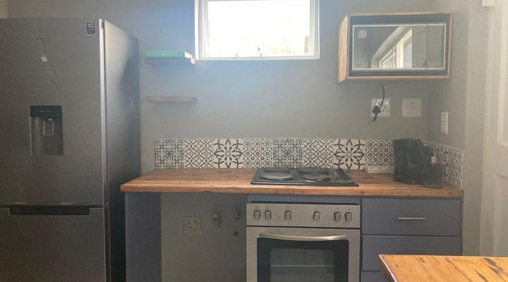 Tranquil Garden Cottage