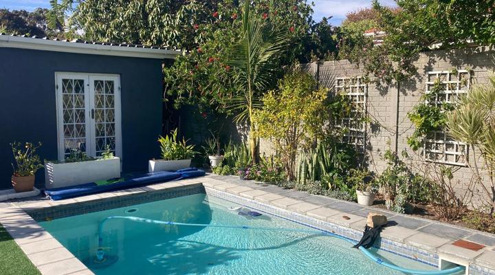 Tranquil Garden Cottage