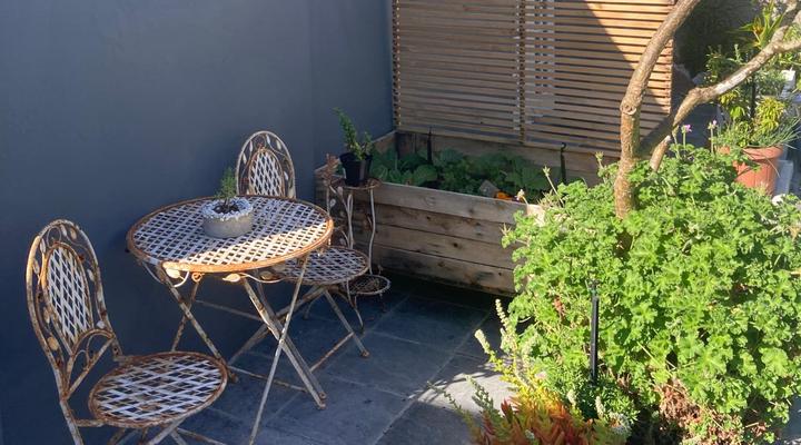 Tranquil Garden Cottage