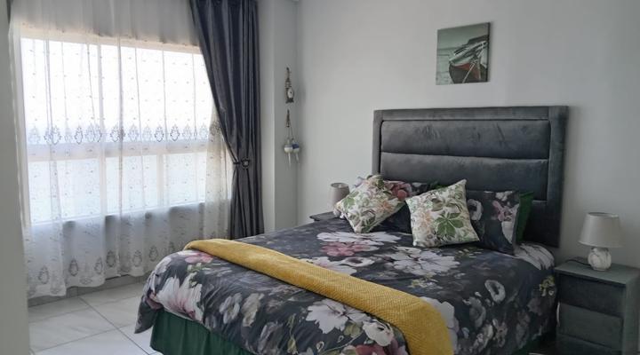 1703 on high tide AMANZIMTOTI