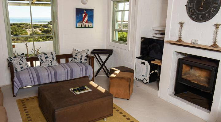 Skuurtjies – Beach Front Holiday