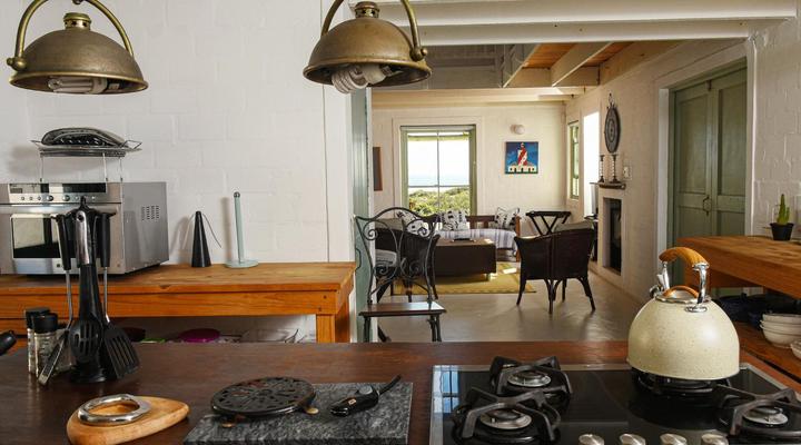 Skuurtjies – Beach Front Holiday