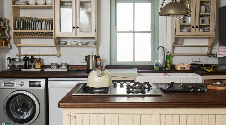 Skuurtjies – Beach Front Holiday