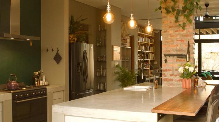 The Lazy Leopard Lodge