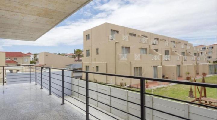 The Manhattan on Coral