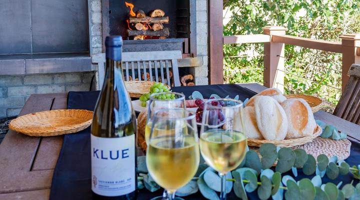 Guppy Huys Oceanfront Bungalow