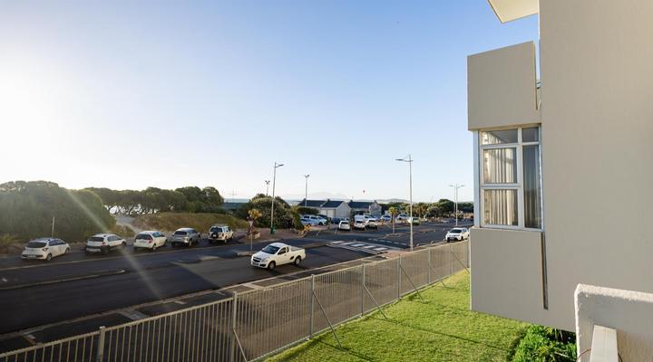 St Tropez Beachfront 306