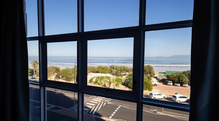 St Tropez Beachfront 306