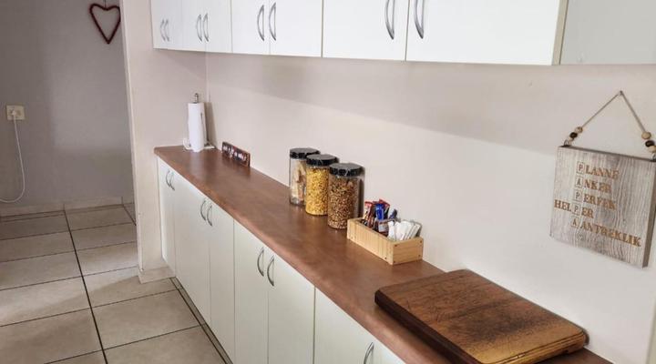 25 On Main Struisbaai