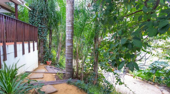 The Blue Door Guesthouse