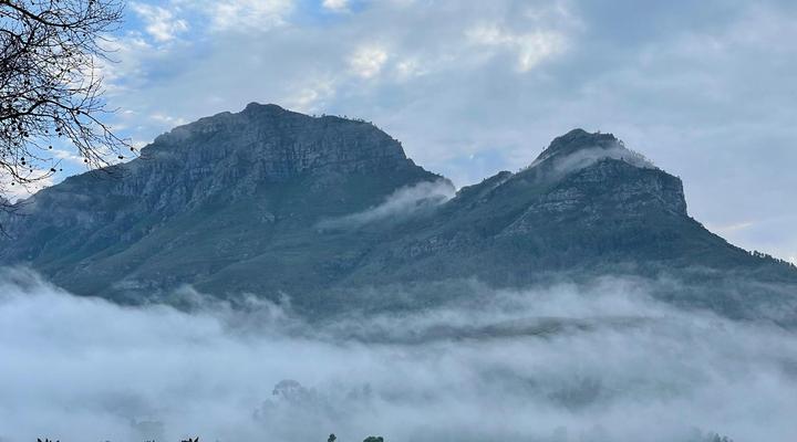 Banhoek Corner Guesthouse