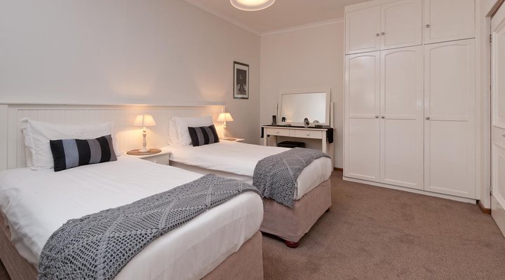 La Galiniere Guest Cottages