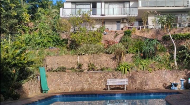 The Tropical Hut Lodges