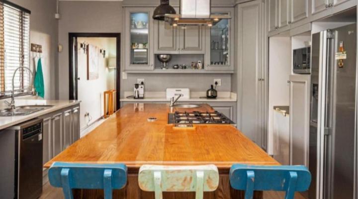 The Tropical Hut Lodges