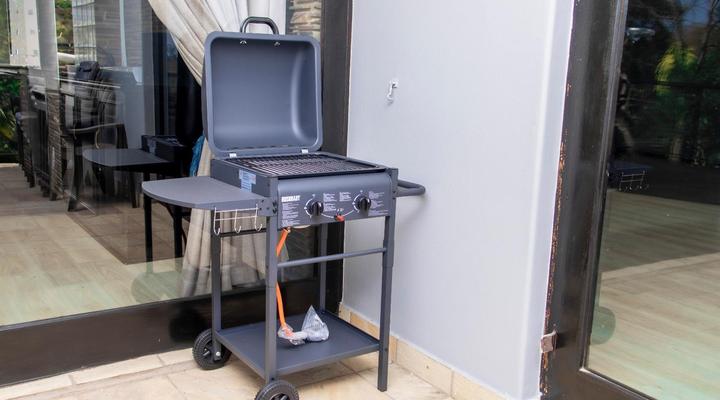 The Tropical Hut Lodges