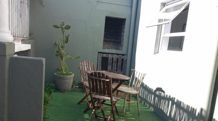 Happy Home Woodstock Apartment