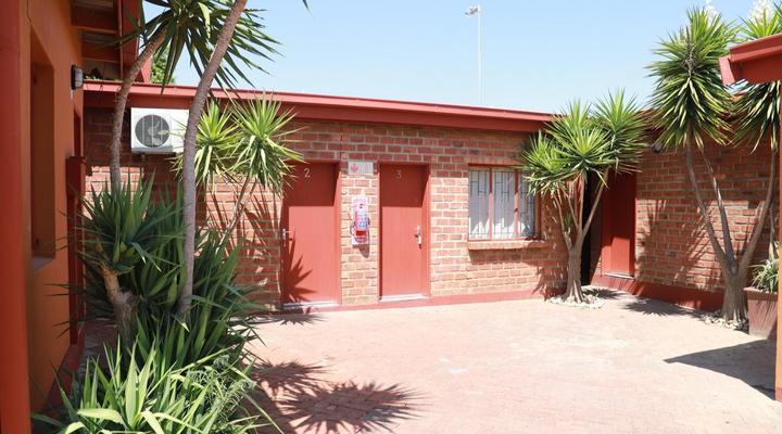 Oluzizi Guest House